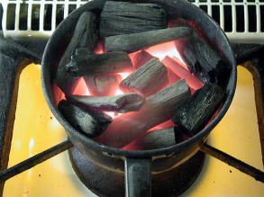 �I�B�����Y�̒��Ε��@�B�P�T�����ŐԂ������Ă��܂��B