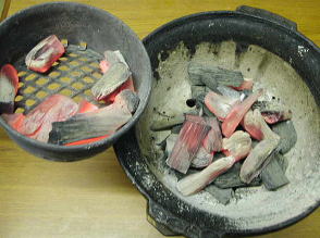 �I�B�����Y�̒��Ε��@�B���΂����I�B�����Y���͂ނ悤�ɒu���B